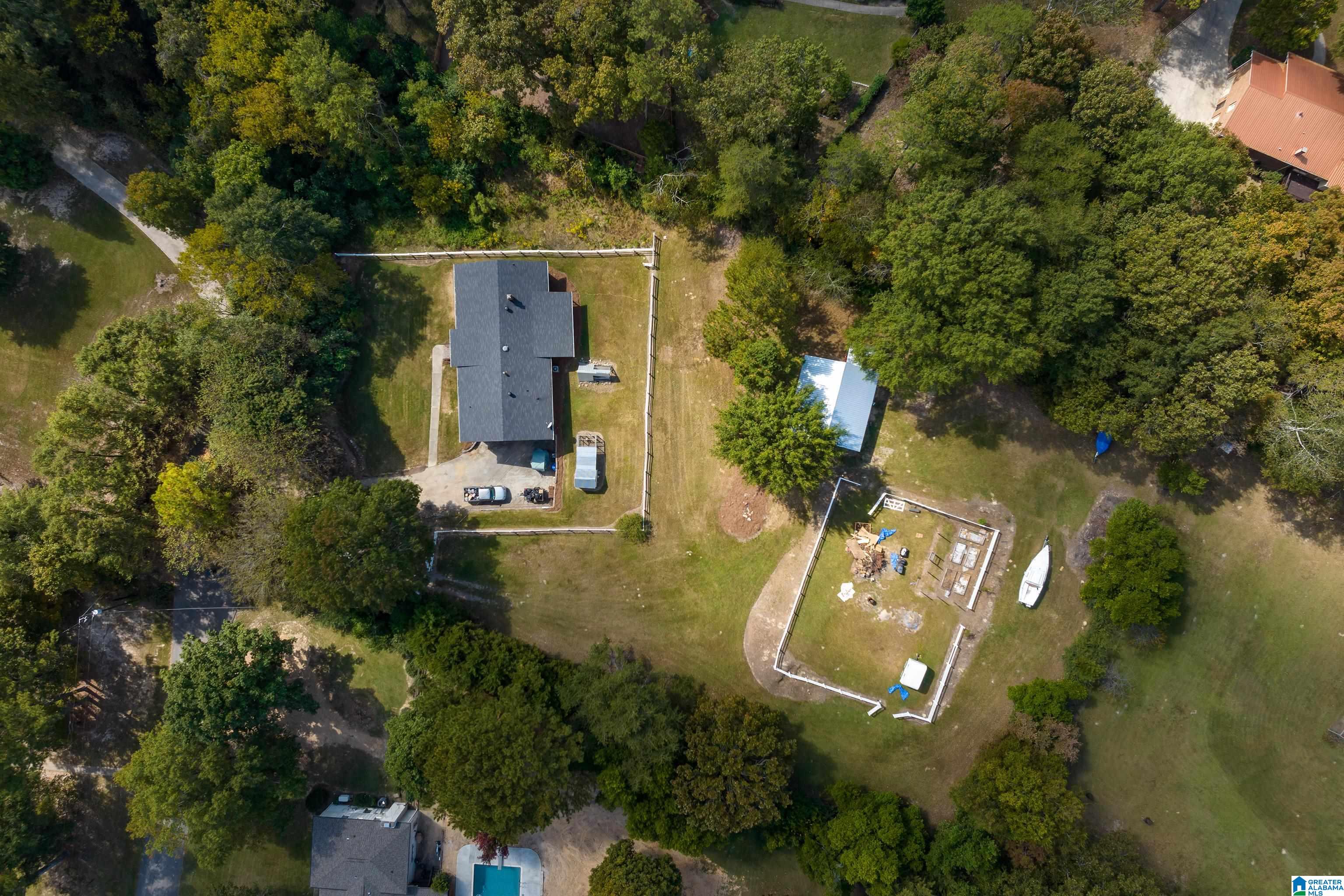 204 Auburn Road Pelham, AL 35124 - Photo 40 of 45