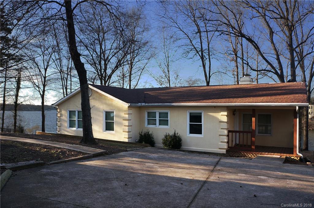 18326 Hideaway Road Charlotte, NC 28278 - Photo 2 of 19 Gallery Image 2
