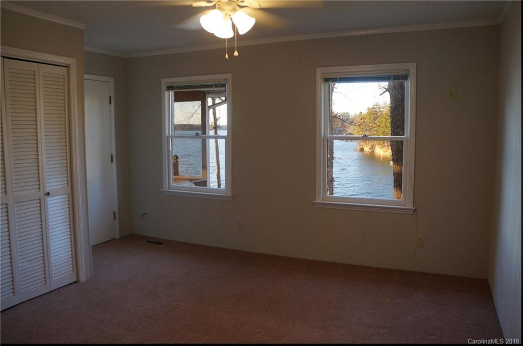 18326 Hideaway Road Charlotte, NC 28278 - Photo 13 of 19 Gallery Image 13