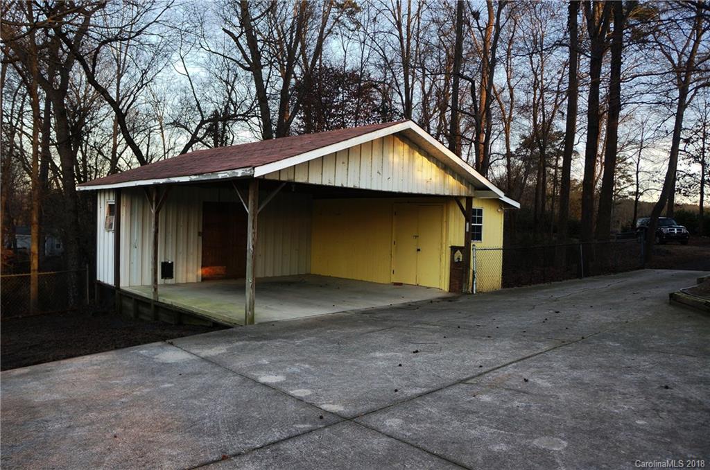 18326 Hideaway Road Charlotte, NC 28278 - Photo 18 of 19 Gallery Image 18