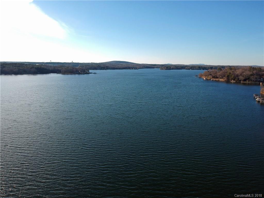 18326 Hideaway Road Charlotte, NC 28278 - Photo 4 of 19 Gallery Image 4