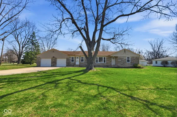 $281,000 | 371 South Hendricks Drive, Greenwood, IN 46142