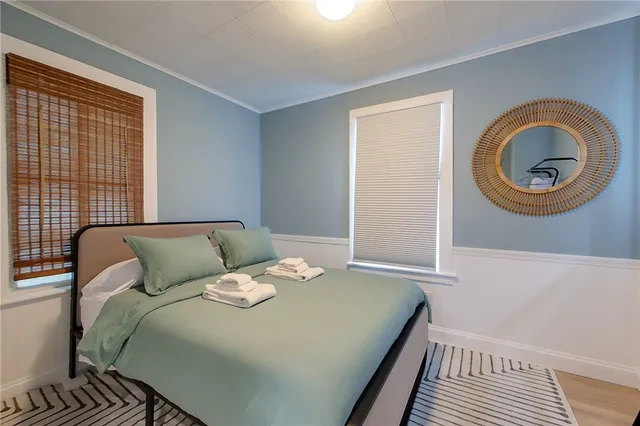 $5,334 | 382 Spring Street, Unit 3, Newport, RI 02840