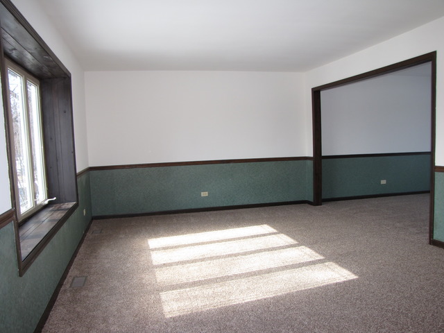 29W260 Wagner Road Naperville, IL 60564 - Photo 3 of 20
