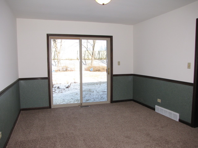 29W260 Wagner Road Naperville, IL 60564 - Photo 4 of 20