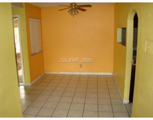 4564 East Flamingo Road Las Vegas, NV 89121 - Photo 3 of 10 Dining Room.