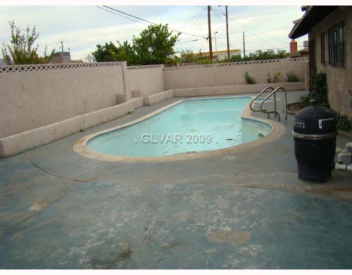 4564 East Flamingo Road Las Vegas, NV 89121 - Photo 10 of 10 Yard/Garden.