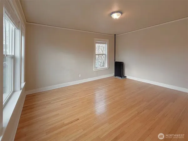 $178,000 | 901 Northeast 43rd Street, Unit 201, Seattle, WA 98105