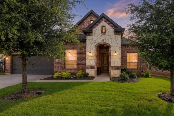 $419,000 | 1028 Wildwood Drive, Joshua, TX 76058