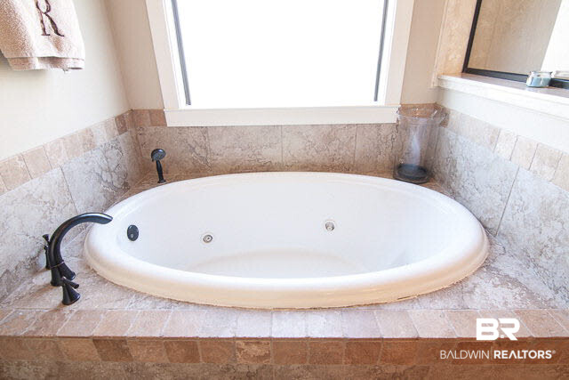 32544 Wildflower Trail Daphne, AL 36527 - Photo 21 of 32 Whirlpool Tub