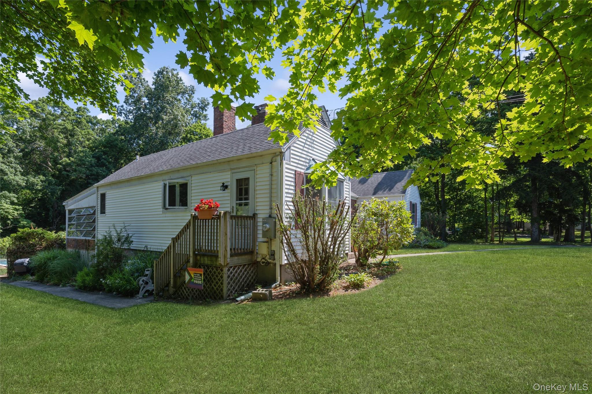 199 North Country Road Port Jefferson, NY 11777 - Photo 39 of 42