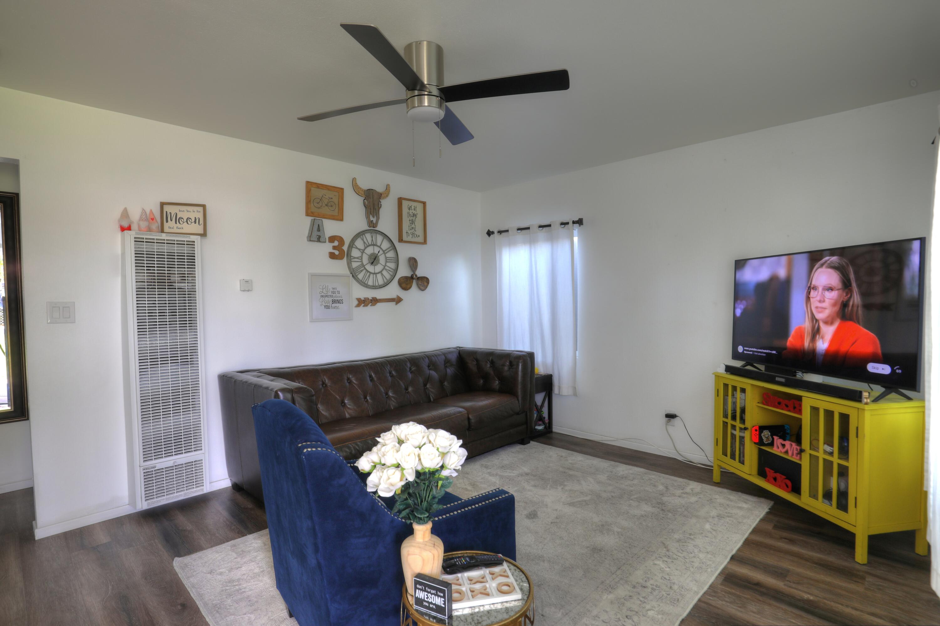 150-166 Johnson Road Oxnard, CA 93033 - Photo 11 of 13 Johnson Interior Living