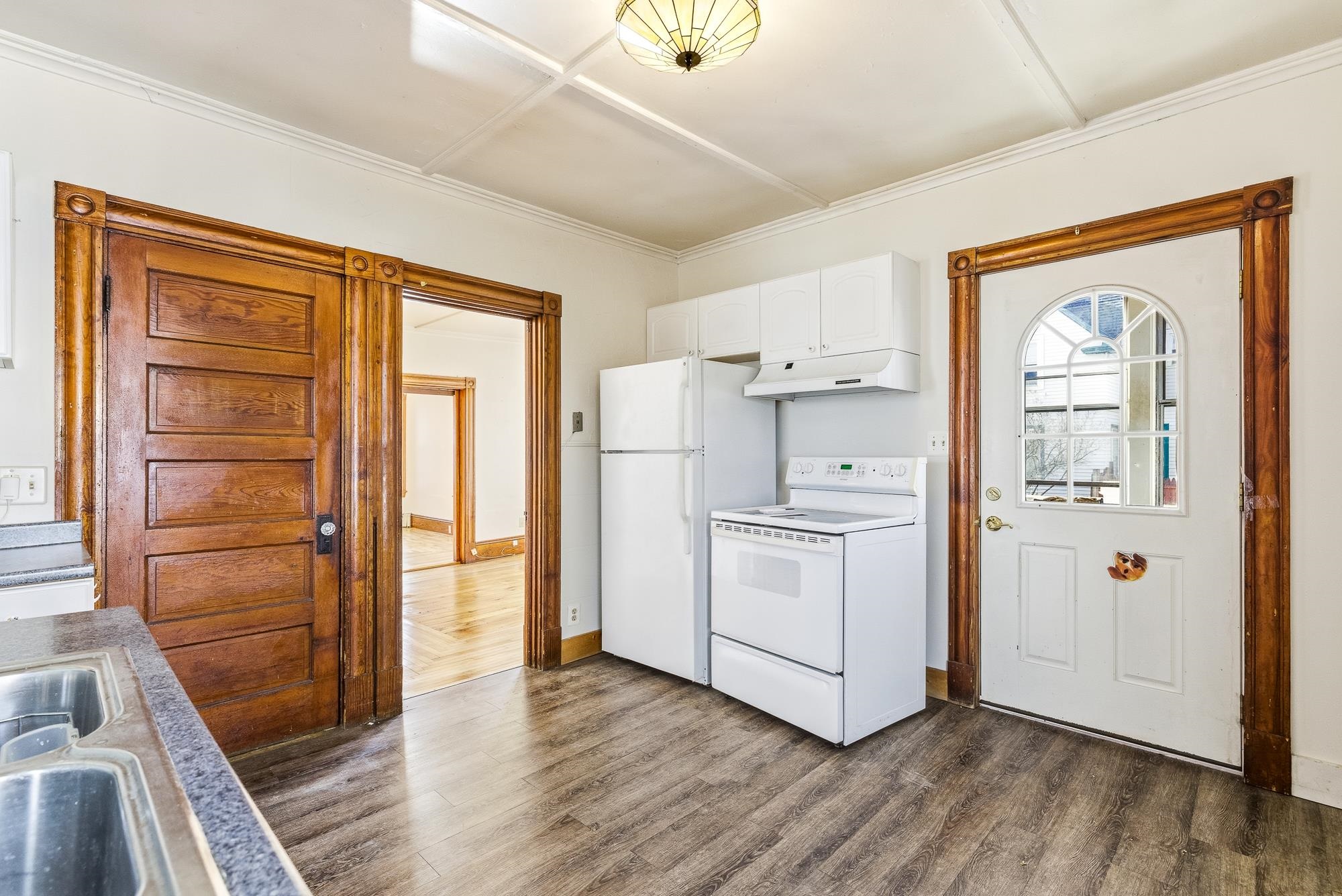 51 Chestnut Street Rochester, NH 03867 - Photo 10 of 47