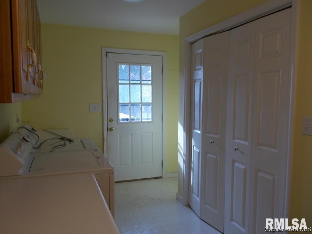 58 Lambert Lane Springfield, IL 62704 - Photo 8 of 17 Gallery Image 8