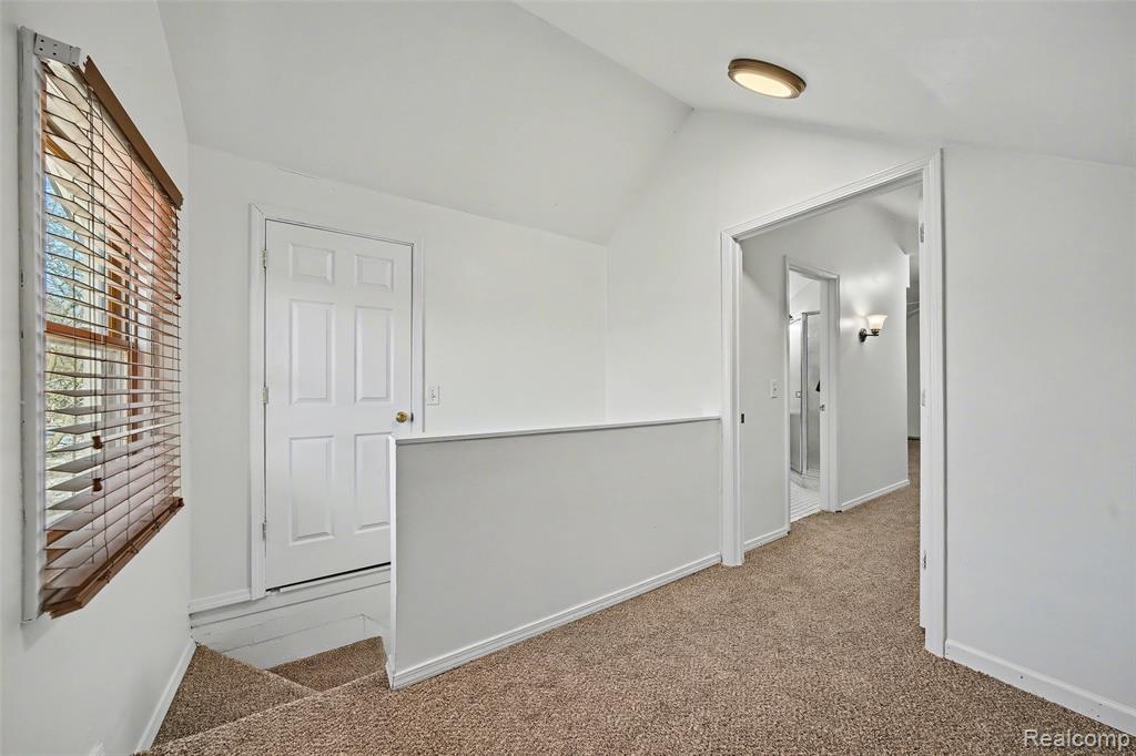 1119 East Maple Road Birmingham, MI 48009 - Photo 27 of 41 Gallery Image 27