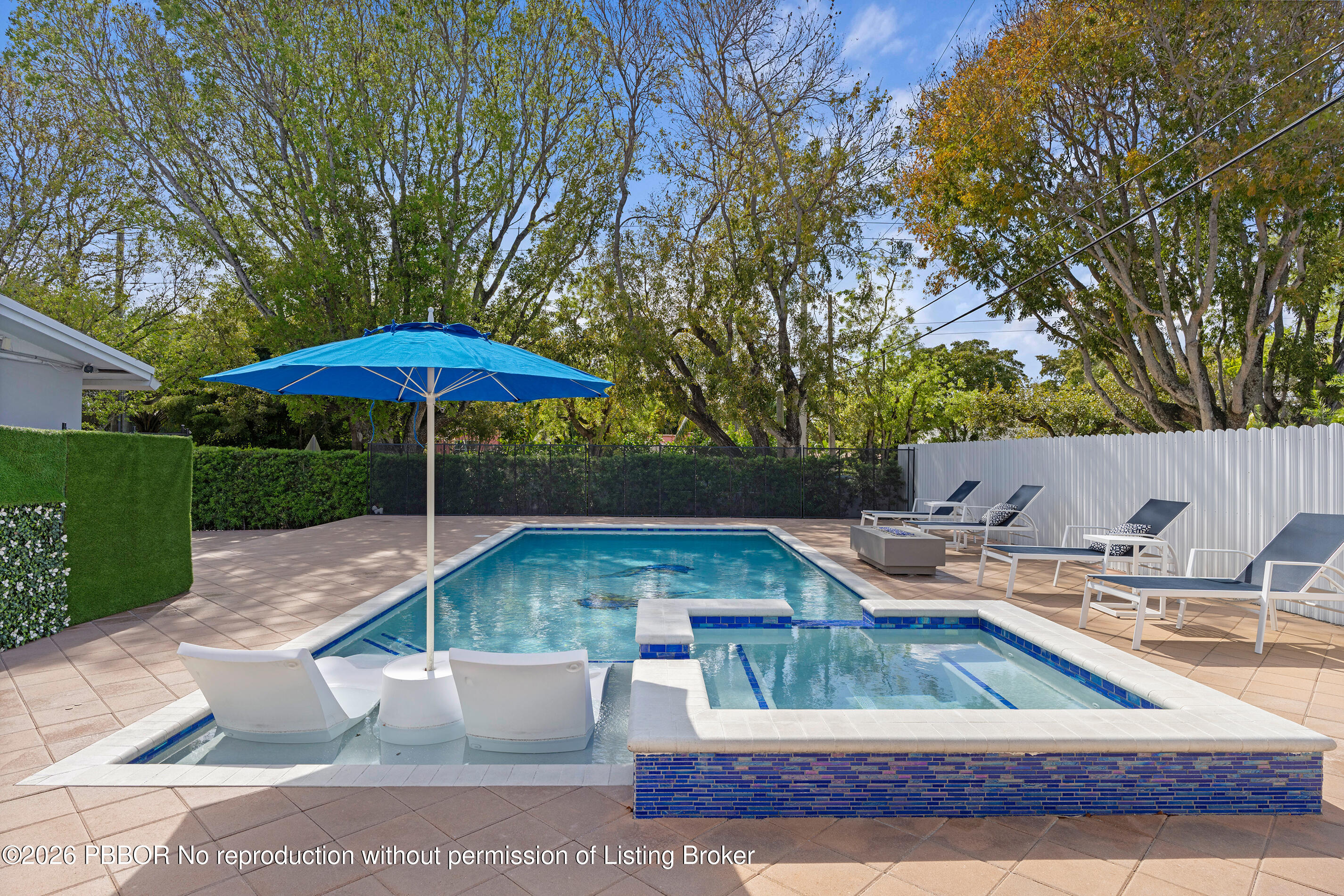 747 Avon Road West Palm Beach, FL 33401 - Photo 17 of 29 a view of a yard with chairs