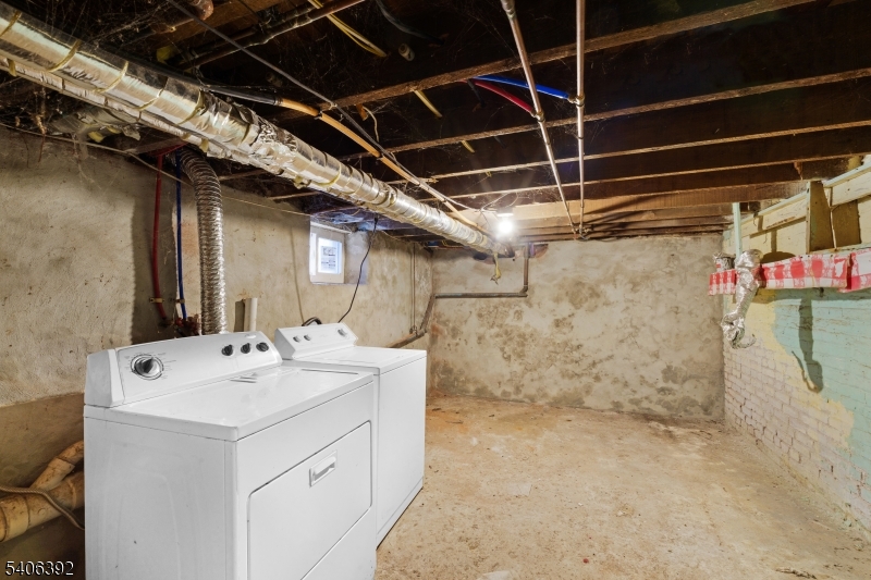 21 Short Street Trenton, NJ 08618 - Photo 20 of 22 a utility room with dryer and washer