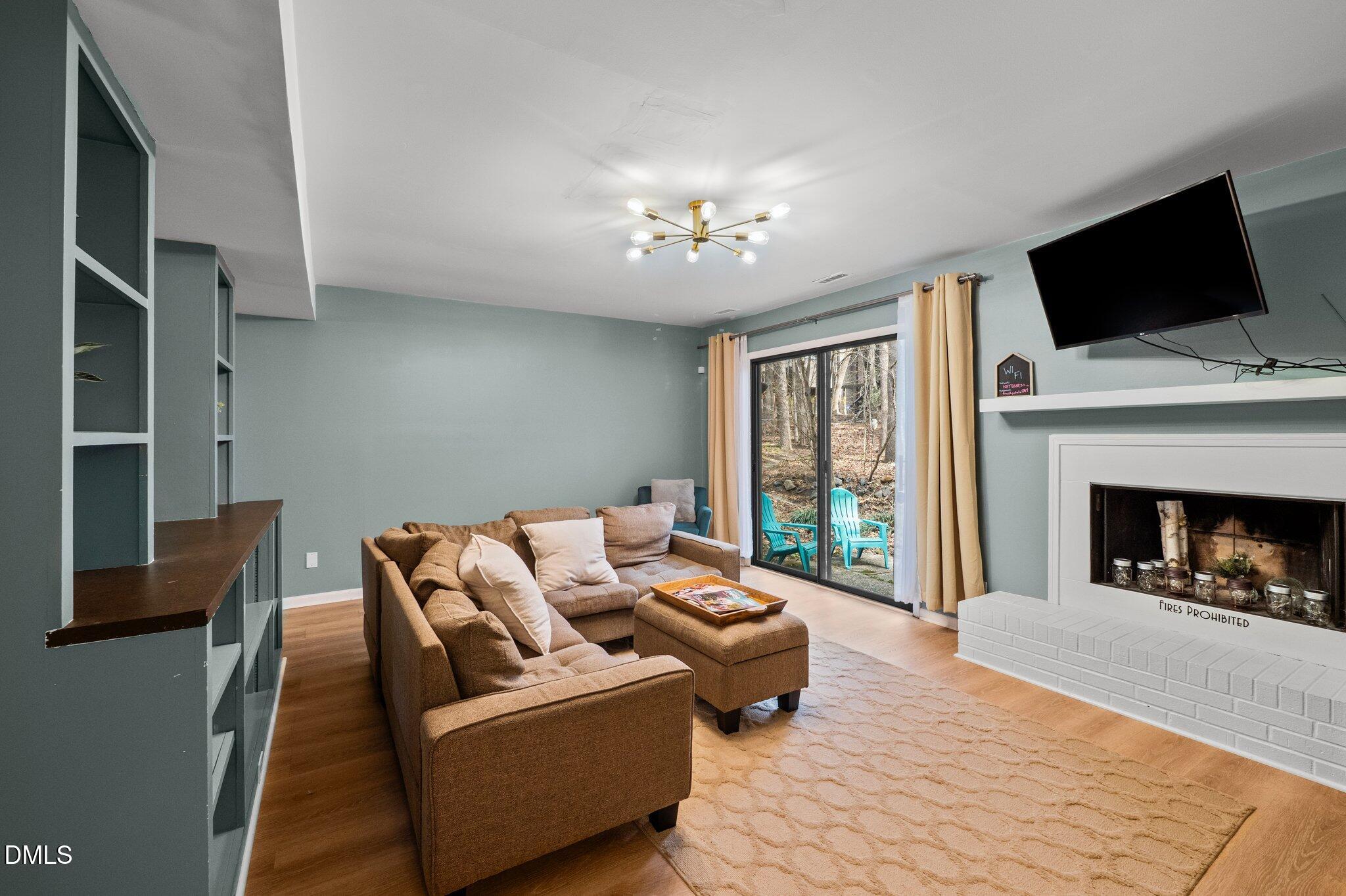 3080 Colony Road, Unit 3080A Durham, NC 27705 - Photo 10 of 36 Living Room (6)