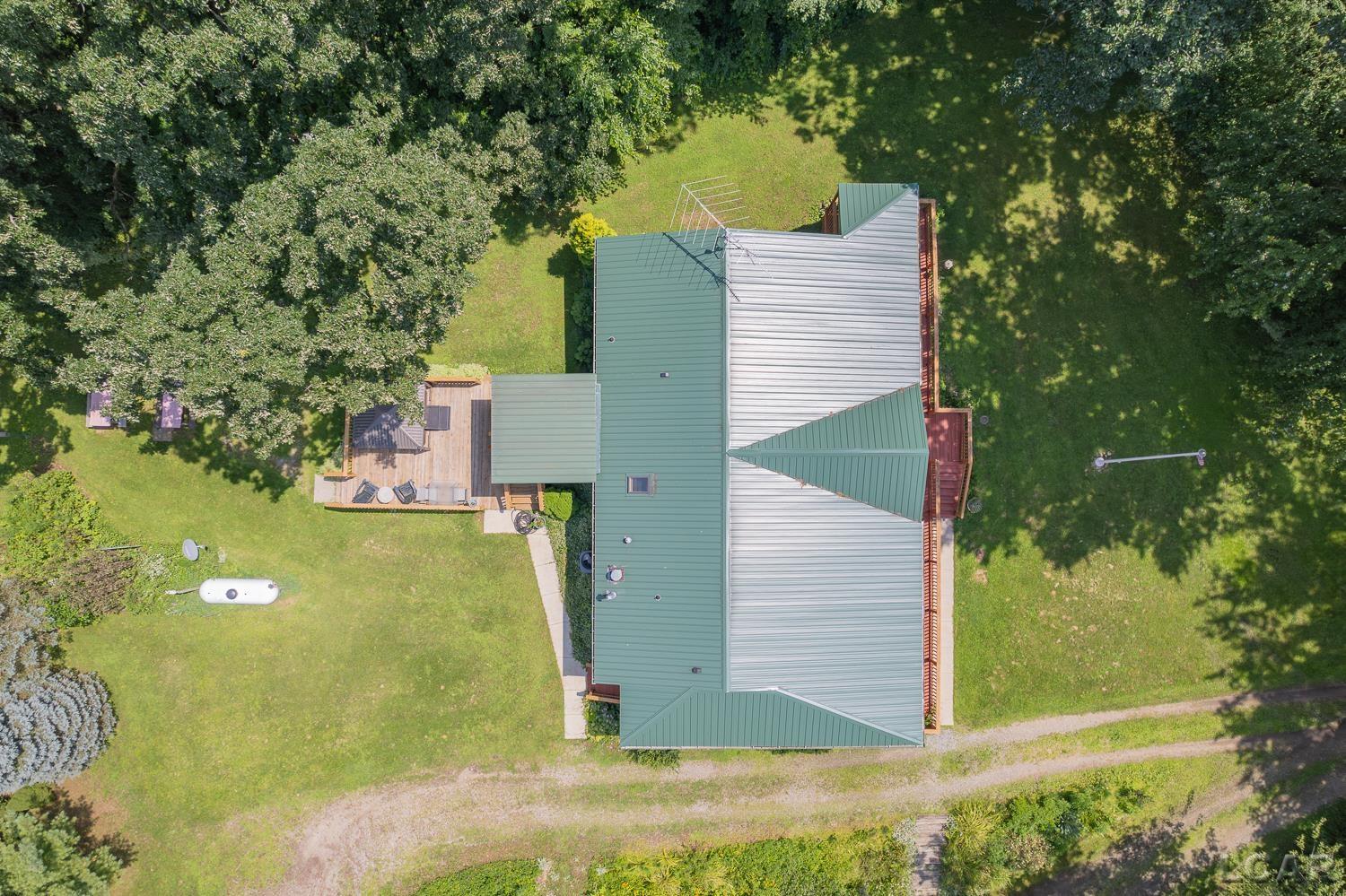 15816 Sanford Road Addison, MI 49220 - Photo 8 of 63 50184078-d13ca70c-113a-4925-a894-c42512f5cc6b.JPG