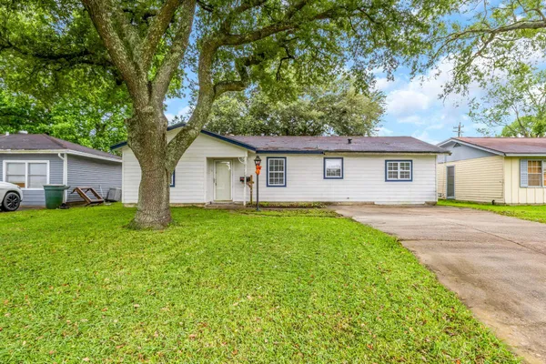 $158,000 | 8745 Kimberly Drive, Beaumont, TX 77707