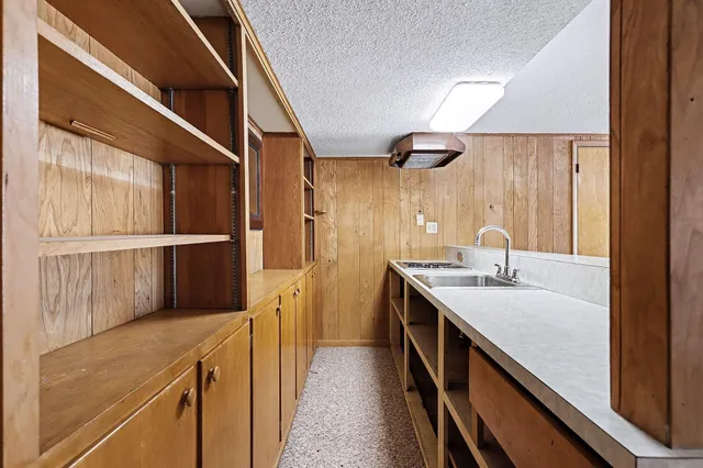 $389,914 | 10827 North 12th Street, Plainwell, MI 49080