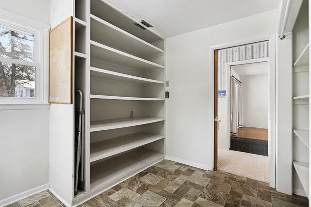 $389,914 | 10827 North 12th Street, Plainwell, MI 49080