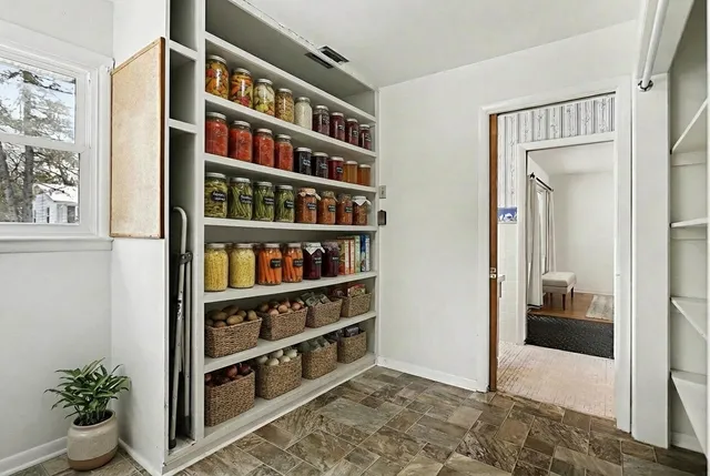 $389,914 | 10827 North 12th Street, Plainwell, MI 49080