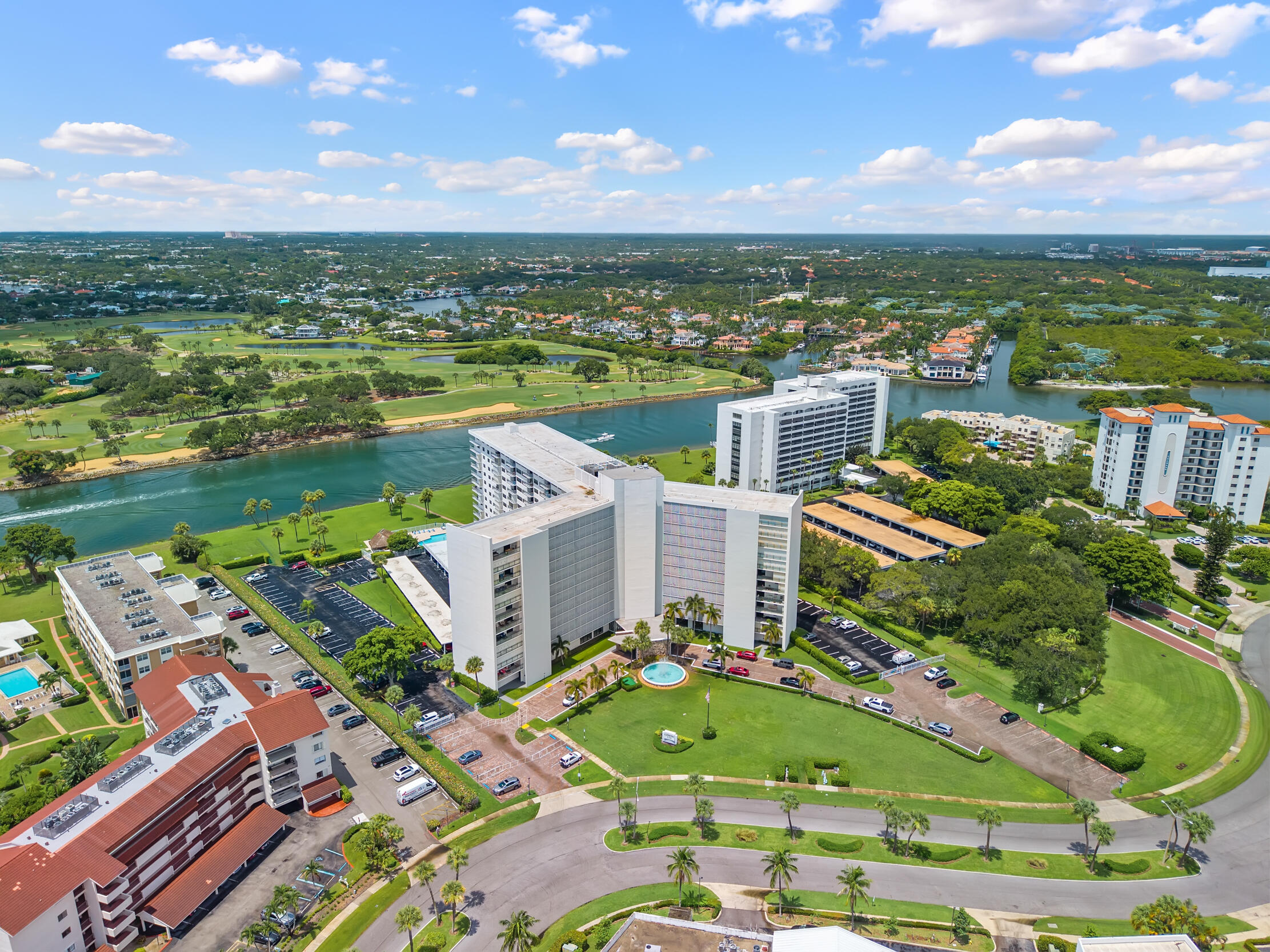 336 Golfview Road, Unit 614 North Palm Beach, FL 33408 - Photo 39 of 51 13-print-DJI_20260724002820_0085_D