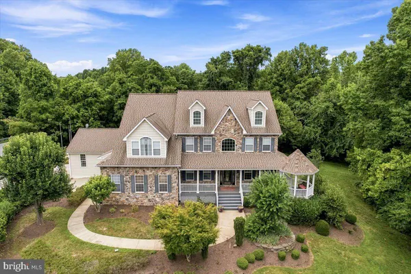 $1,100,000 | 5 Cross Point Drive, Owings, MD 20736