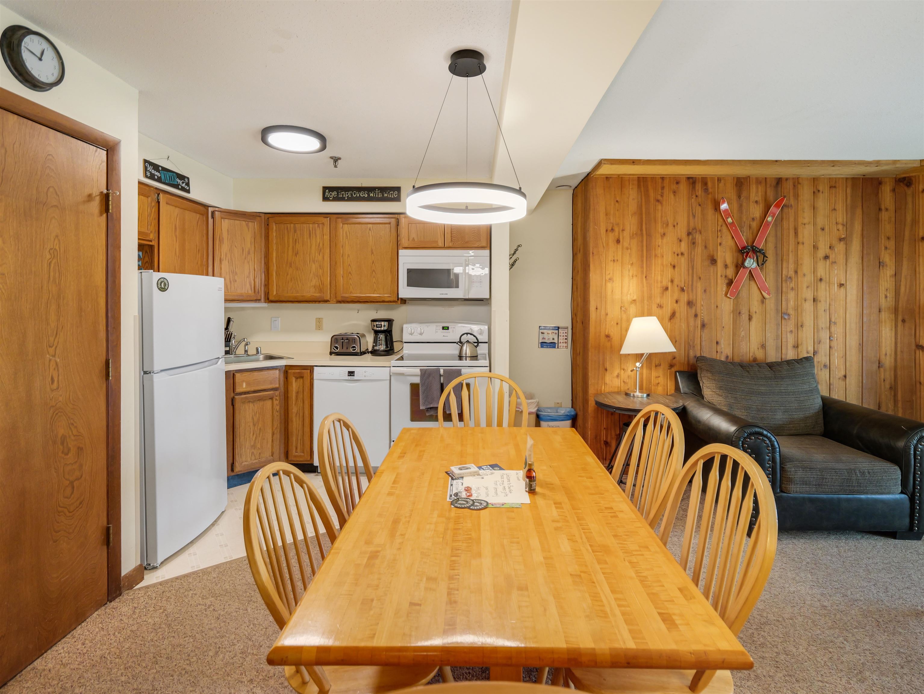 133 East Mountain Road, Unit 3A13 Killington, VT 05751 - Photo 3 of 42 Gallery Image 3
