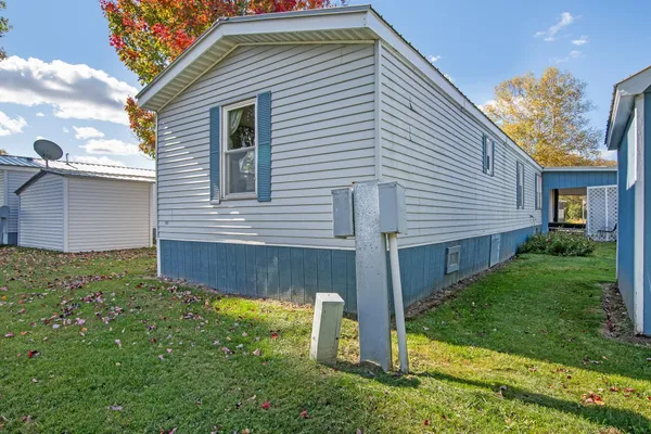 $66,000 | 6 Pine Street, Colebrook, NH 03576