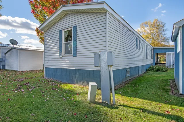 $66,000 | 6 Pine Street, Colebrook, NH 03576