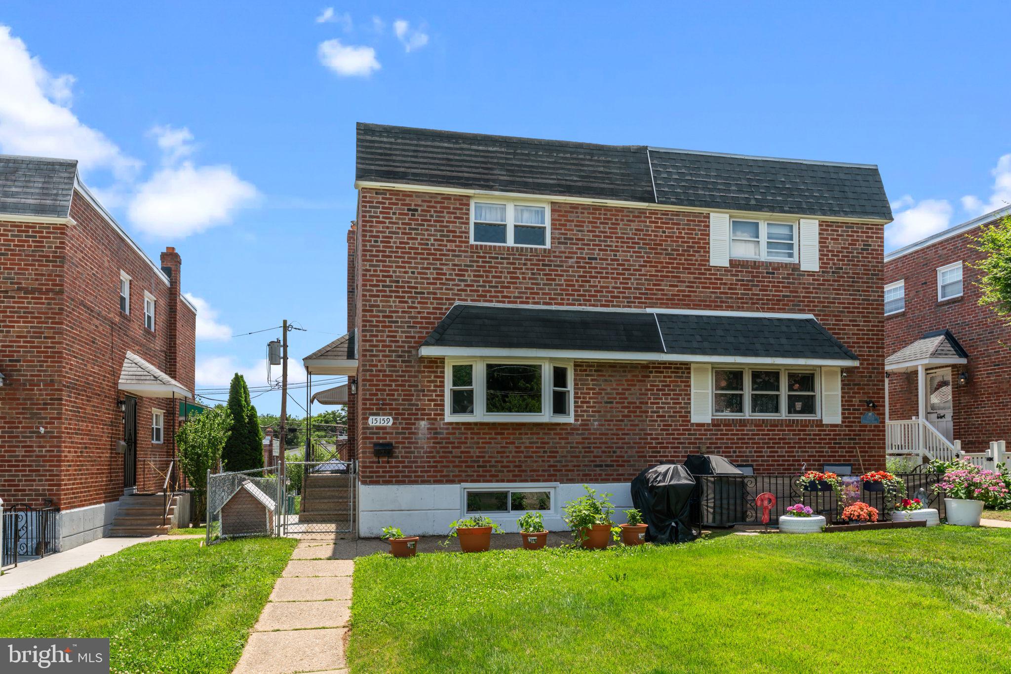 15159 Endicott Street Philadelphia, PA 19116 - Photo 2 of 32 Front
