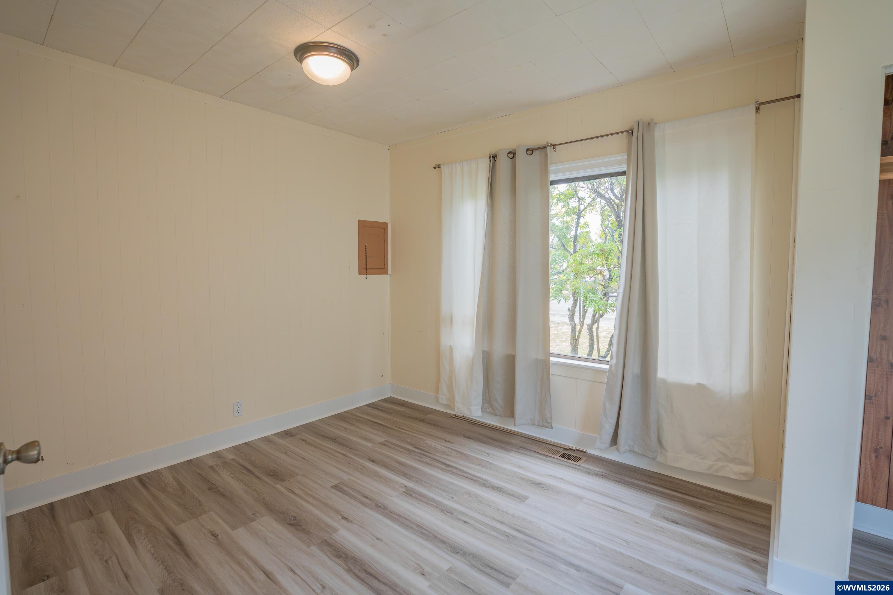 399 South Main Street Lebanon, OR 97355 - Photo 6 of 29