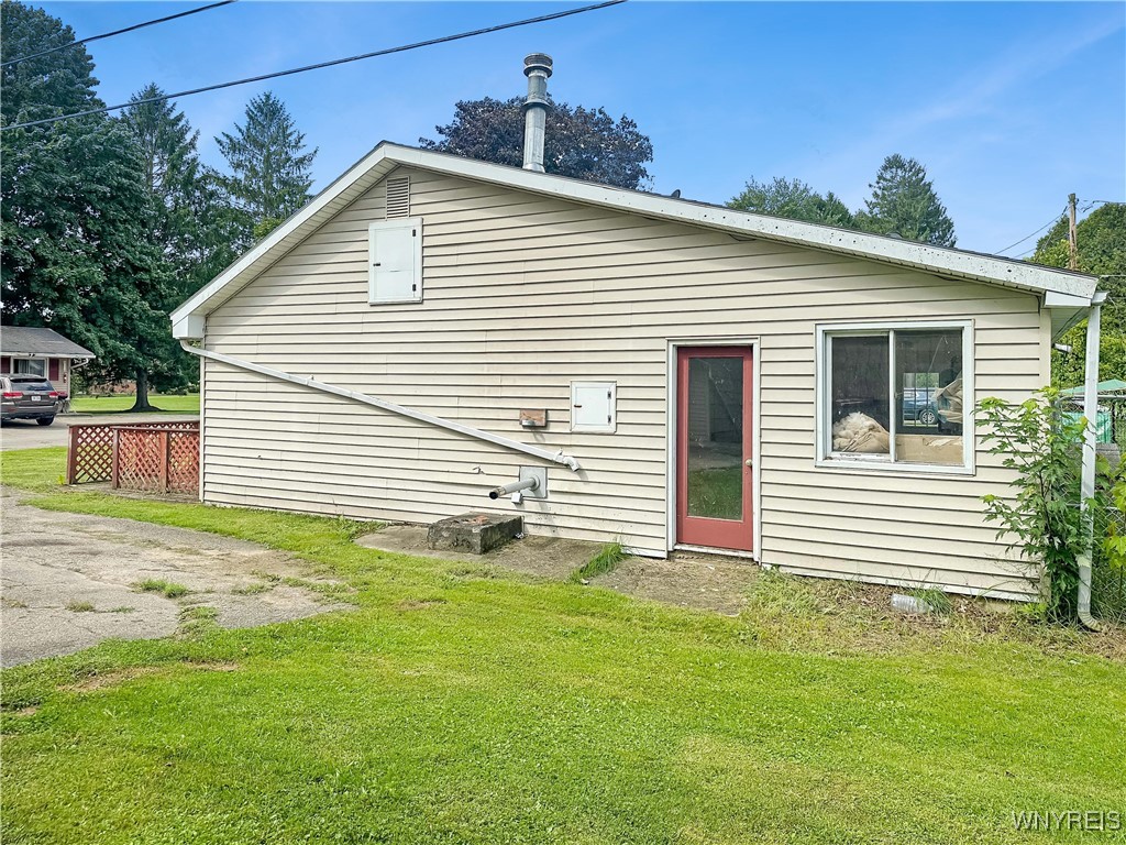 10596 Highway 19 Hume, NY 14735 - Photo 11 of 36