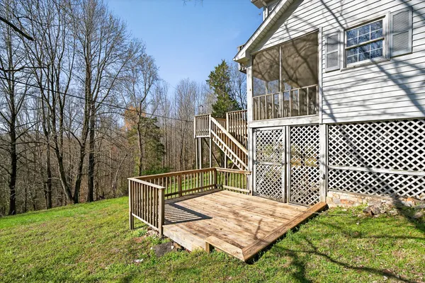 $264,929 | 676 Sunny Point Road, Baxter, TN 38544
