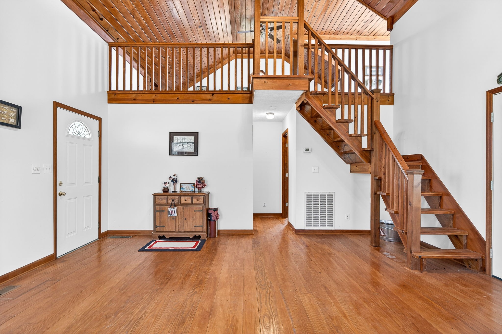 676 Sunny Point Road Baxter, TN 38544 - Photo 9 of 35 a view of an entryway with wooden floor