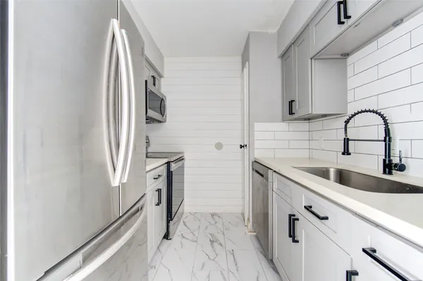 $1,250 | 12500 Sandpiper Drive, Unit 197, Houston, TX 77035
