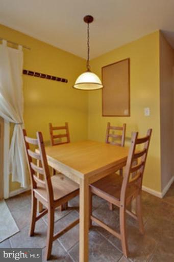 5982 Queenston Street Springfield, VA 22152 - Photo 8 of 29 Kitchen #3