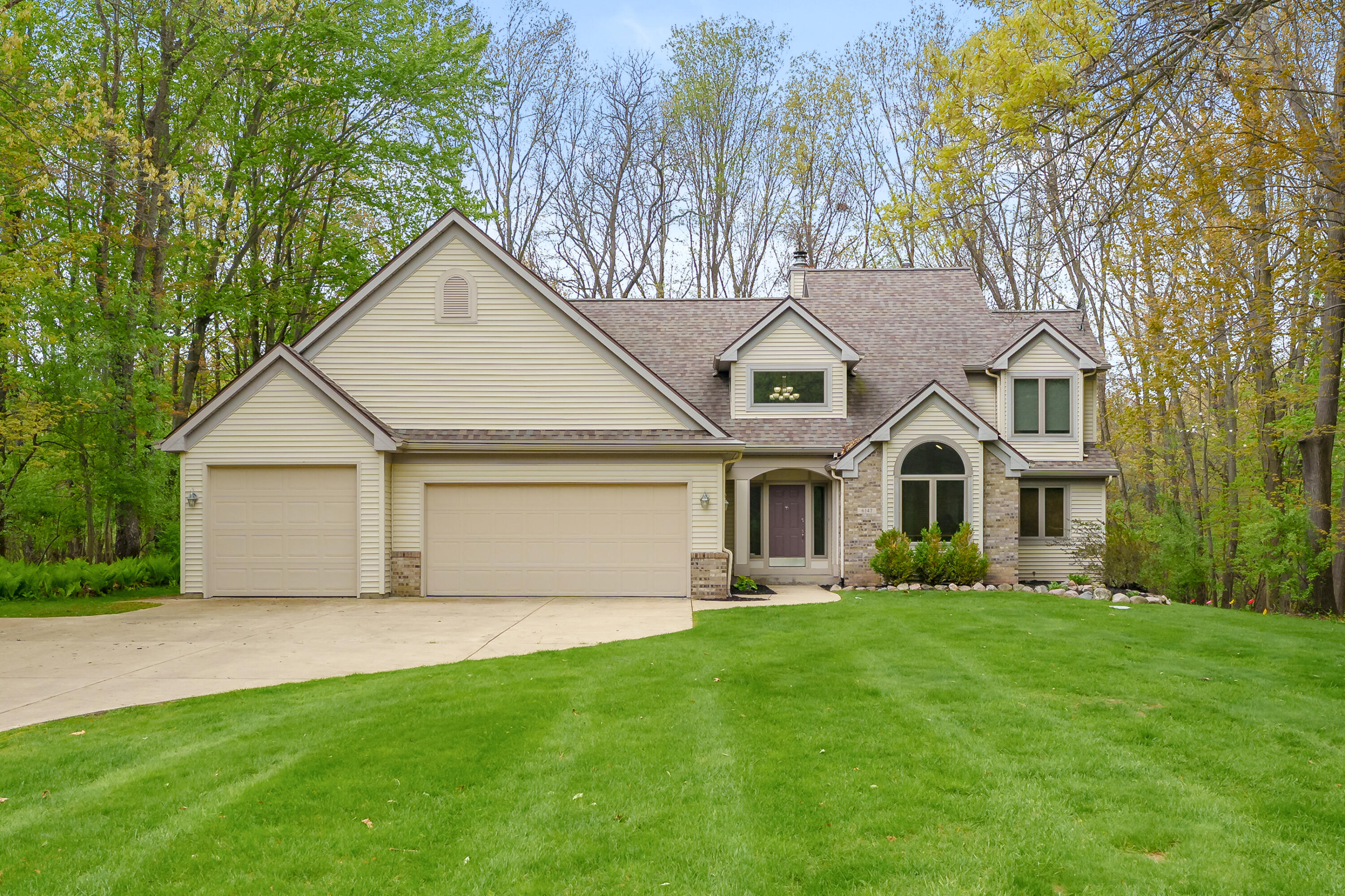 6147 Autumn Ridge Richland, MI 49083 - Photo 1 of 49 Autumn Ridge 6147 Richland 49083 - Resho