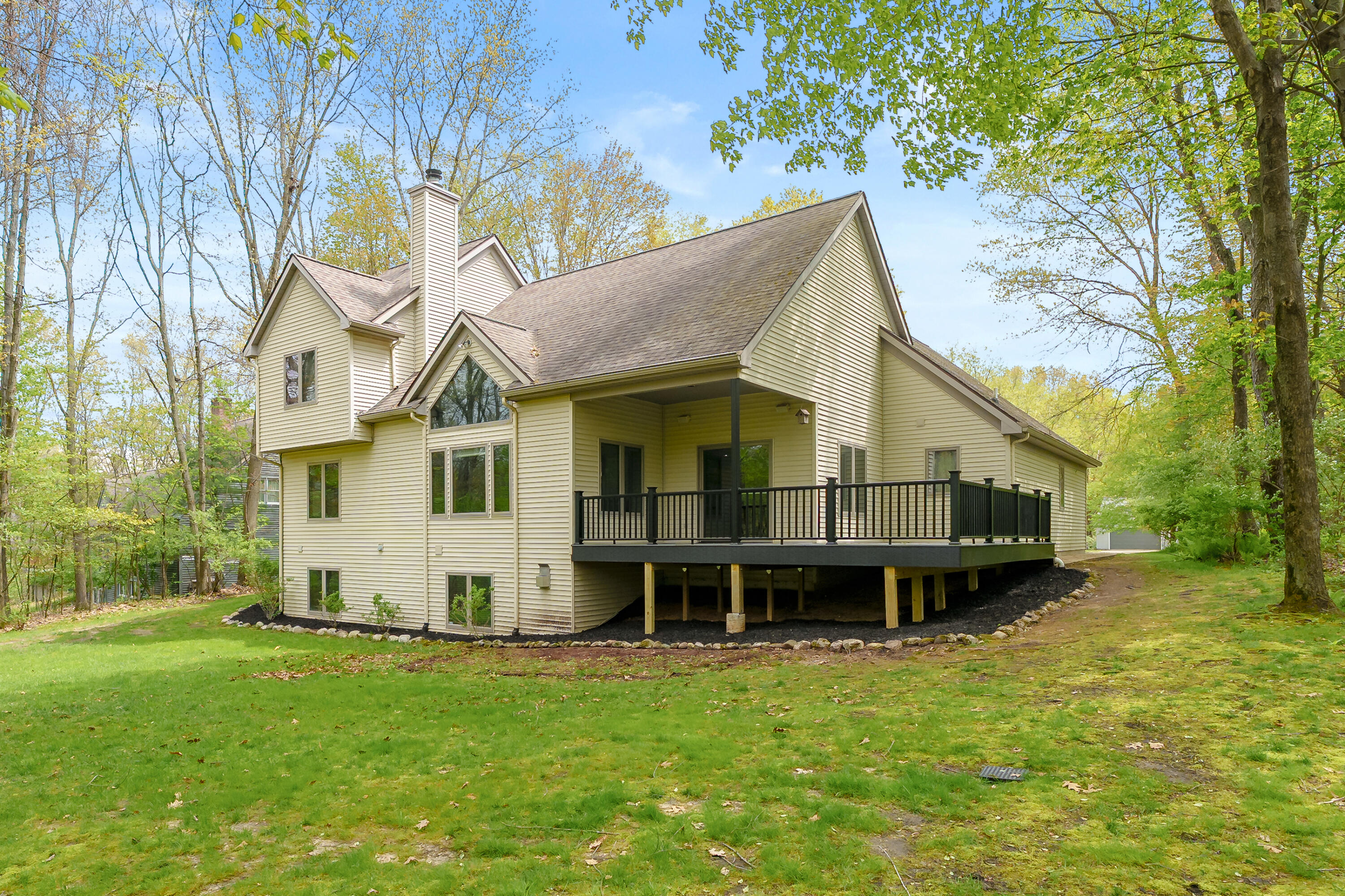 6147 Autumn Ridge Richland, MI 49083 - Photo 3 of 49 Autumn Ridge 6147 Richland 49083 - Resho