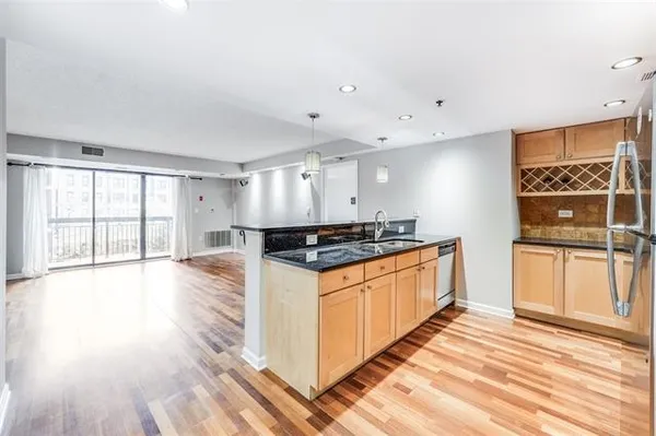 $4,100 | 700 1st Street, Unit 3K, Hoboken, NJ 07030