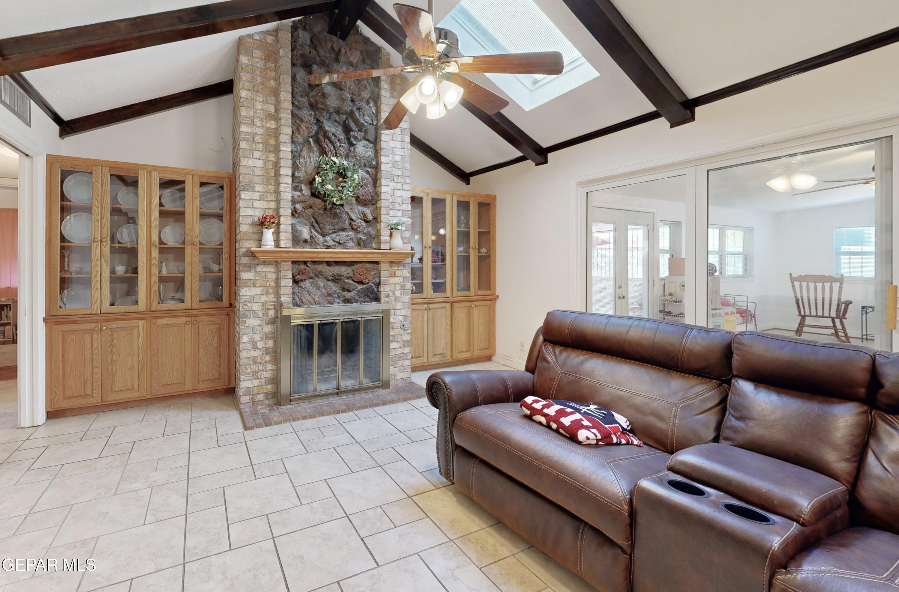 2900 Stone Edge Road El Paso, TX 79904 - Photo 13 of 42 2900 Stone Edge Fireplace Pic