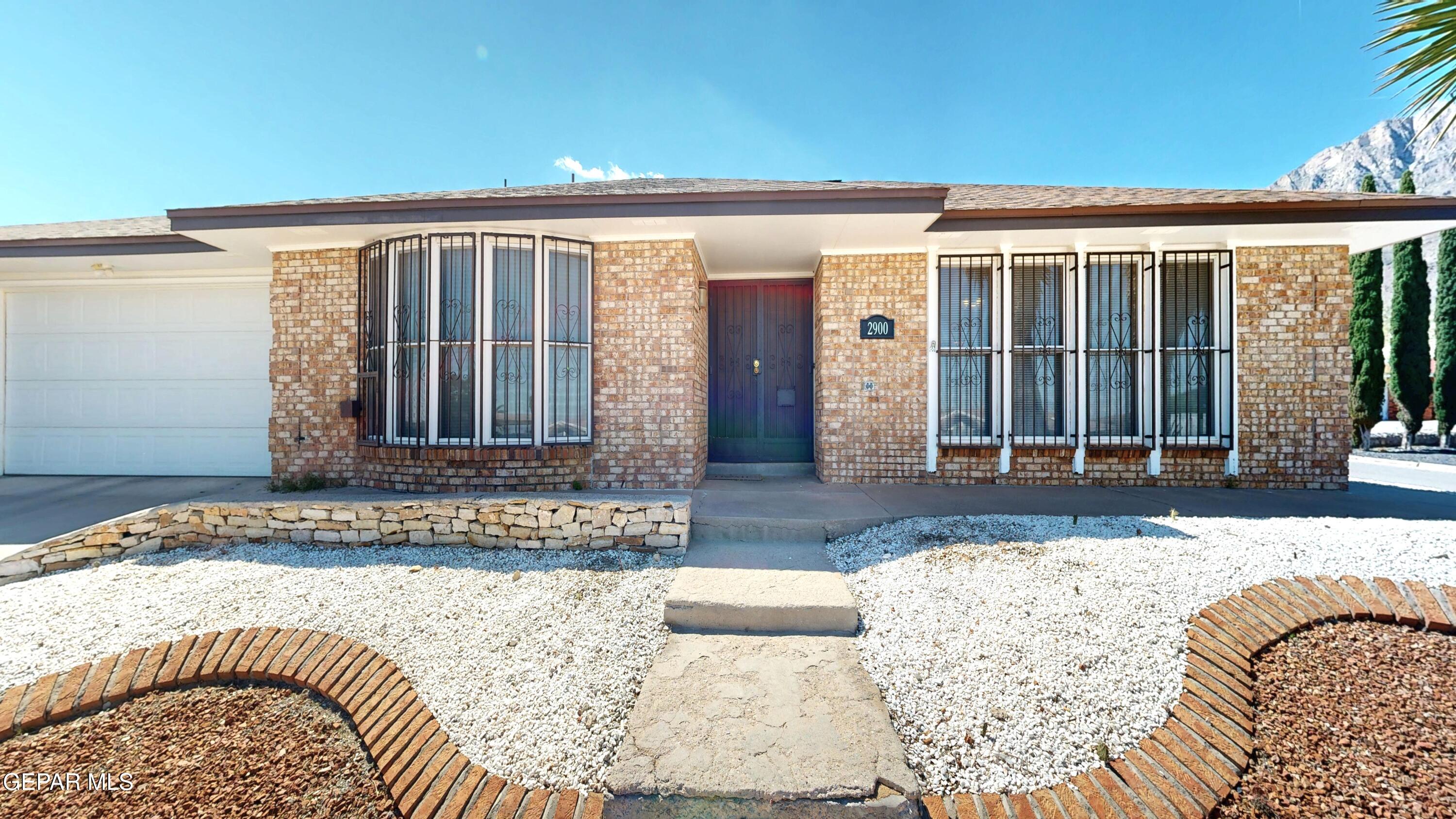 2900 Stone Edge Road El Paso, TX 79904 - Photo 2 of 42 2900 Stone Edge Front Pic 2