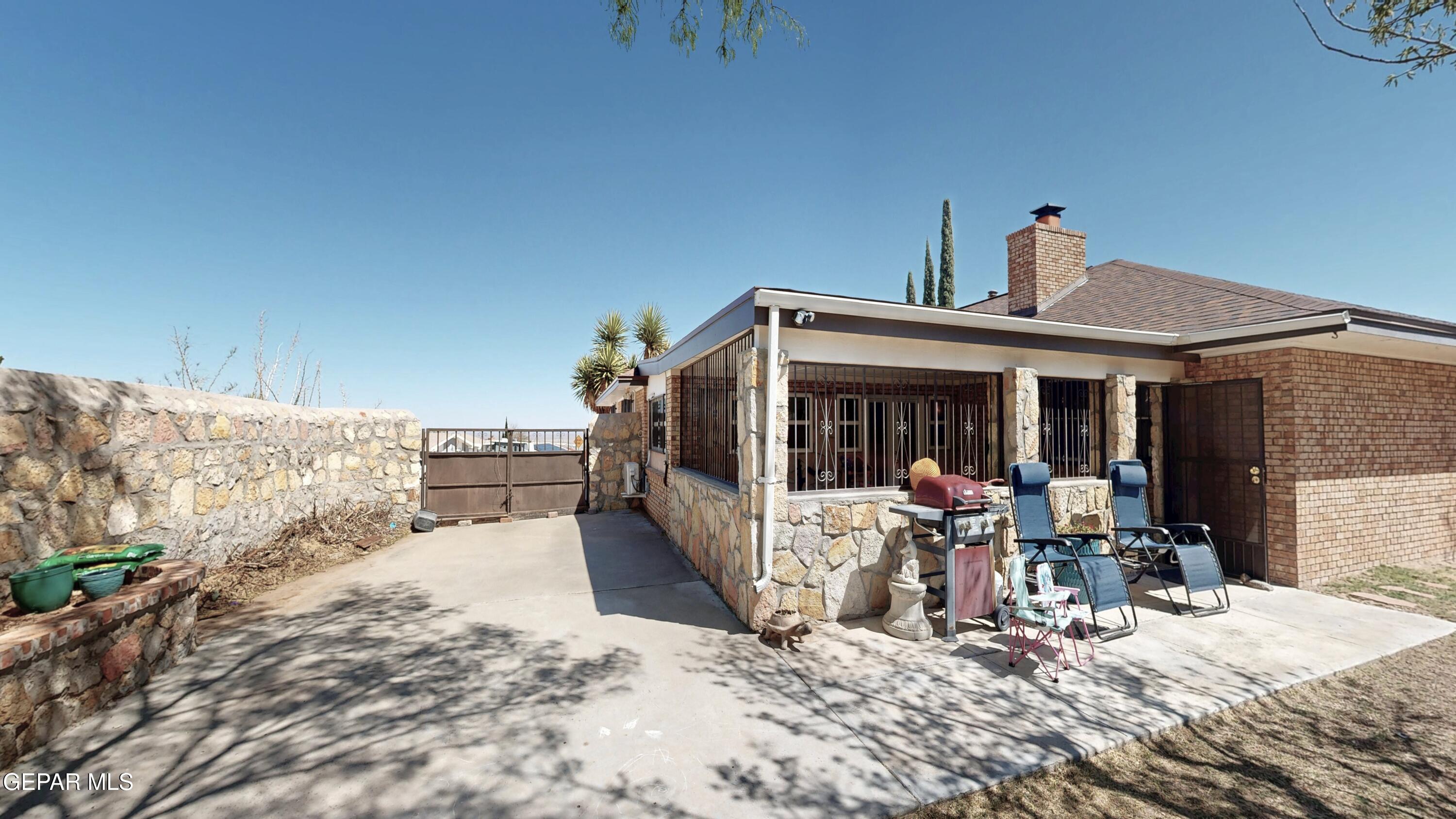 2900 Stone Edge Road El Paso, TX 79904 - Photo 36 of 42 2900 Stone Edge Back of Patio Pic