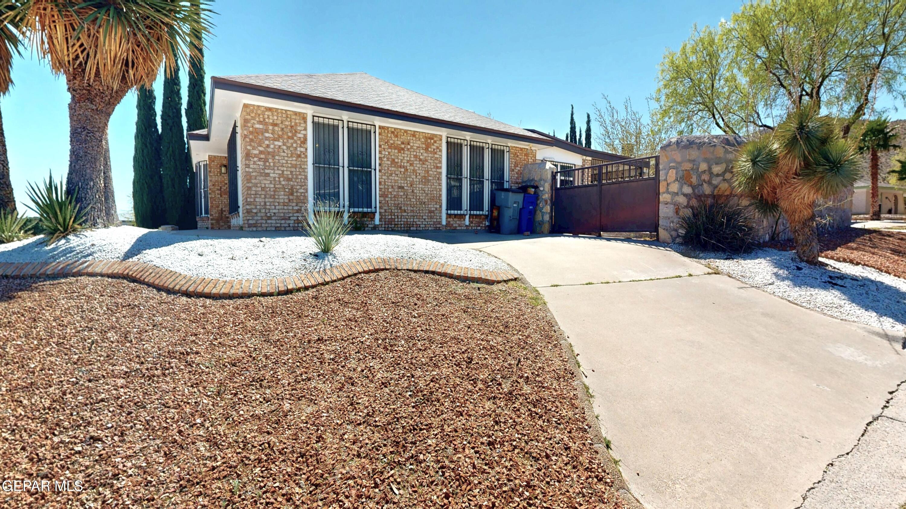 2900 Stone Edge Road El Paso, TX 79904 - Photo 4 of 42 2900 Stone Edge Side Street View Pic
