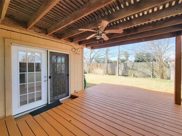 $1,695 | 8611 Pool Creek Drive, Houston, TX 77095