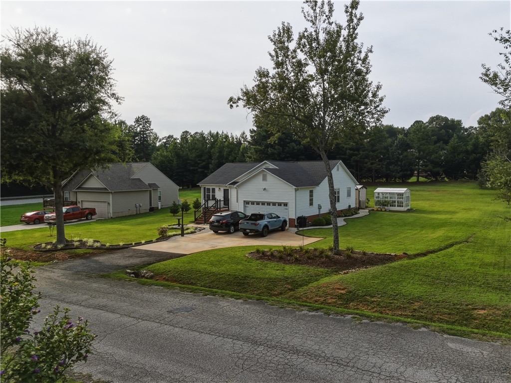 103 Randall Road Easley, SC 29642 - Photo 3 of 30