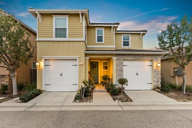 $425,000 | 3523 Luminary Way, Clovis, CA 93619