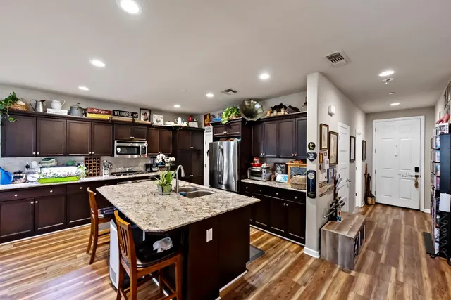 $425,000 | 3523 Luminary Way, Clovis, CA 93619